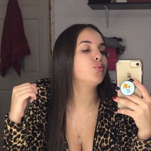 Meet your Posher, Alyssa